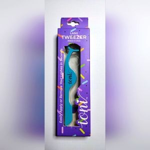 Eyelash Tweezer